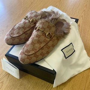 Gucci Beige GG Princetown fur slippers